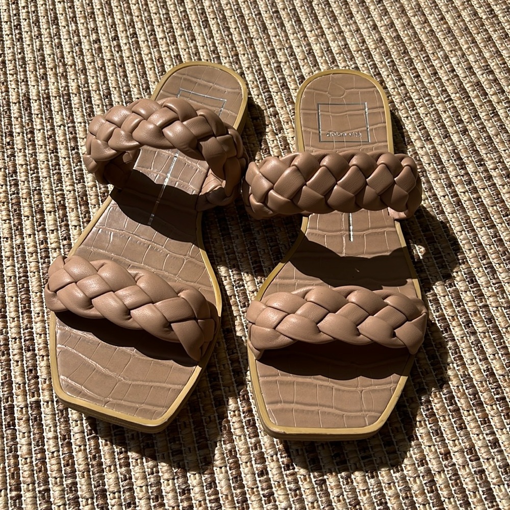 Dolce Vita Indy Tan Braided Strap Flat Slides Sandals Flip Flops Summer Shoes 7